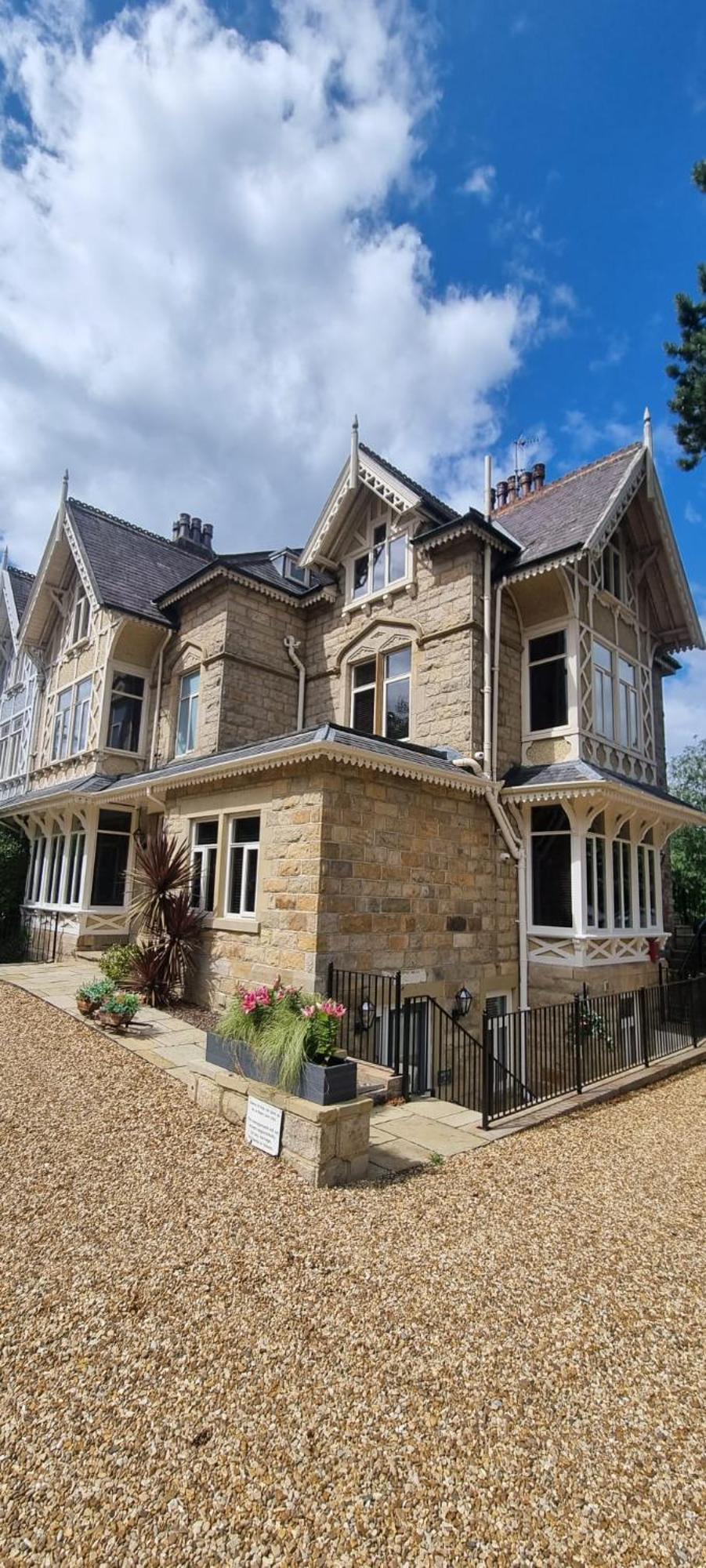 The Lawrance Luxury - 4* Harrogate